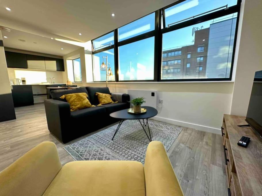 1 Bed Flat With View Of Old Trafford Apartment Manchester Exterior foto